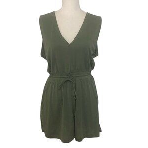 URBAN OUTFITTERS Silence + Noise Romper Women's Size Small Olive Tristin V Neck